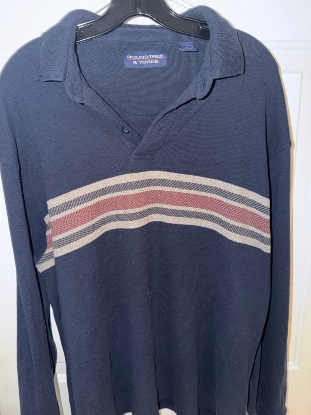 Roundtree & Yorke Navy Polo Sweater with Cream and Red Stripe Detail